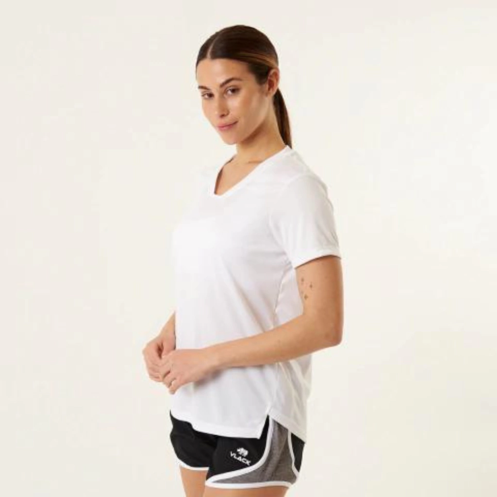REMERA VLACK AKILI BLANCA