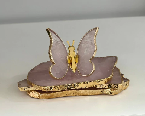 Borboleta em quartzo rosa - comprar online