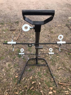 ESTACA MEDIANA (70cm) CON GANCHOS en internet