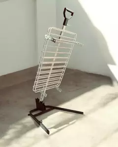 Estaca XL Prensa Asador Tipo Libro con base