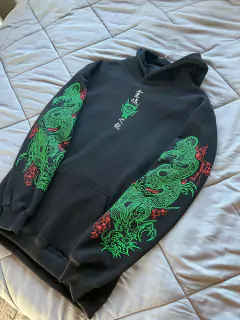 "R y u u - Hoodie" en internet