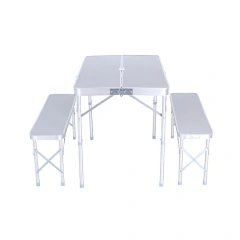 Set de mesa plegable + 2 bancos Kushiro