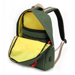 Mochila Zom 341GR verde con beige y rojo 30x12x44cm - AHP Insumos