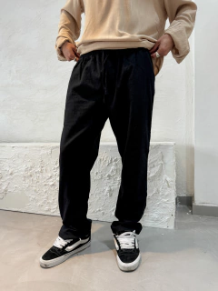 PANTALON DE LINO MATT NEGRO // BLI0001
