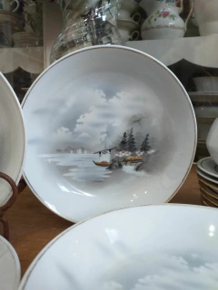 5 platos medianos hondos porcelana Japonesa en internet
