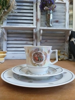 Trio de té en porcelana Alemana - comprar online