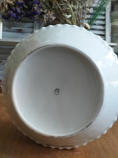 Antigua salivadera en porcelana Europea - tienda online