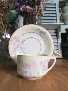 Taza de té de porcelana Epiag Checoslovaquia - comprar online