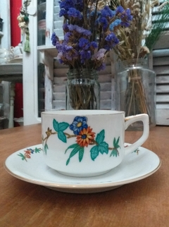 Taza de té de porcelana Alemana.