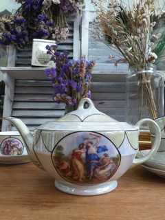 Tetera de porcelana Checoslovaca con escena