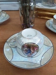 Taza de té en porcelana Checoslovaca en internet