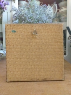 Antiguo cuadrito con imagen - Vajilla Boutique