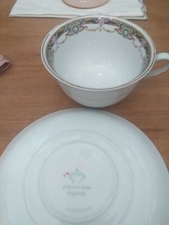 Taza de té Johnson Bros England - Vajilla Boutique