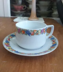 Antigua taza de desayuno en internet