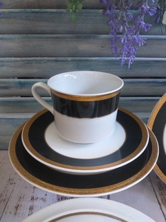 Juego de té en porcelana Checoslovaca en internet