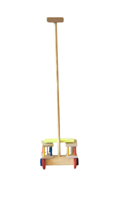 Brinquedo de empurrar de madeira