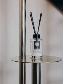 Aromatizador Noir Shade na internet