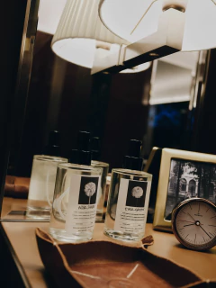 Homespray Noir Shade na internet