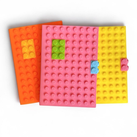 Caderno A5 com Capa Emborrachada de Lego