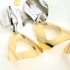 Brinco Grande Oval Curvado Dourado com Prata CX- 01