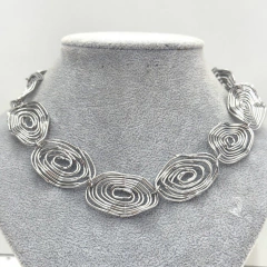 Colar Bijoux Círculos Espiral