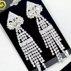 Brinco de Festa em Strass Base Coração na internet