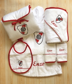 Imagen de Set de Accesorios con Bordados