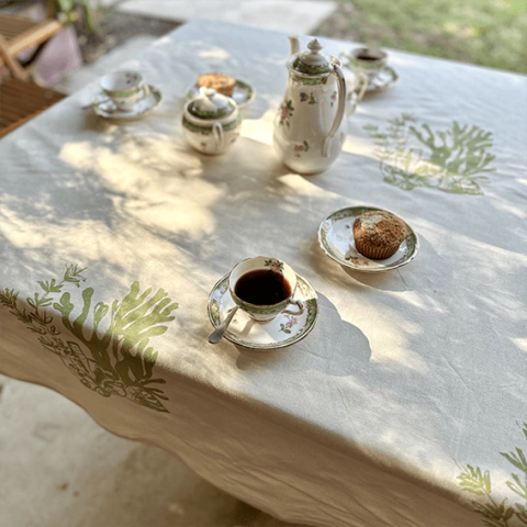 Mantel crudo con proceso impermeable algas