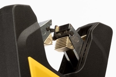 Imagen de ALICATE DE PELADO AUTOMÁTICO P/ CONDUCTORES CON SECCIONES TRANSVERSALES DE 6 A 16 MM2- MARCA JOKARI, MODELO N° 6-16²