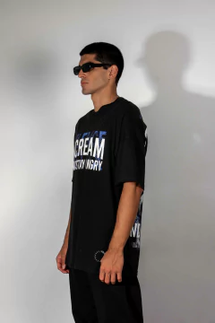 REMERA SCREAM en internet