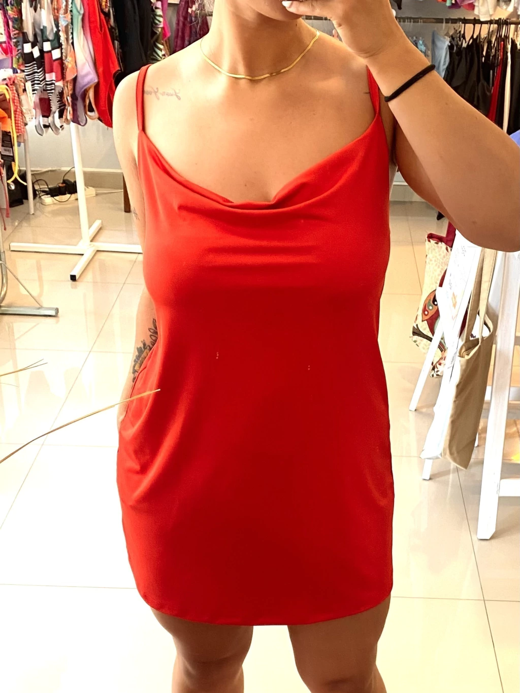 Vestido Evasé Buche Rojo. Cód. FR10EVTU
