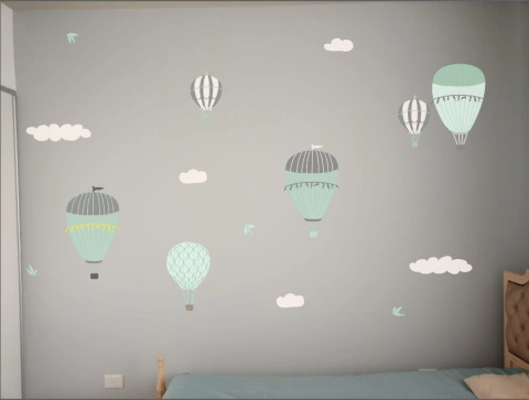 Globos aerostaticos pared gris