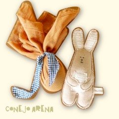 Huevo sorpresa - CONEJO ARENA - comprar online