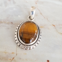 Dije en Plata con Piedra Ojo de Tigre, 2,5 x 1,7 cm. en internet