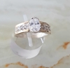 Anillo Sin Fín Cúbic Ovalado blanco y zirconias