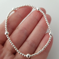 Pulsera elastizada con bolitas en Plata en internet