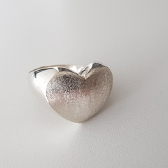 Anillo Corazón en Plata facetada en internet