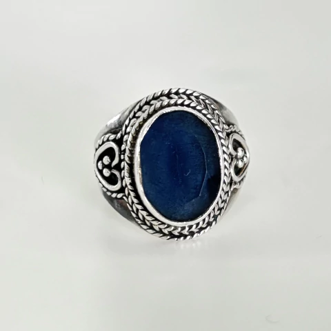 Anillo en Plata con Piedra Cuarzo azulado