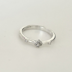 Anillo en Plata flor y cubic