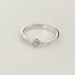 Anillo en Plata flor y cubic - comprar online