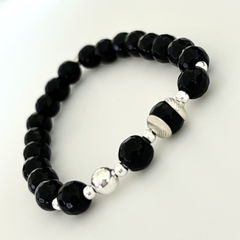 Pulsera elastizada con detalles en Plata y Piedra Onix - comprar online