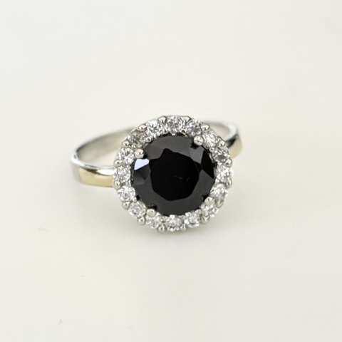 Anillo tipo alas y di en Plata y Oro con Cubic Negeo, zirconias
