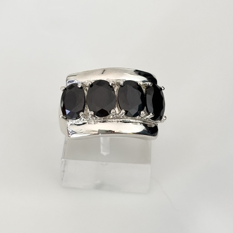 Anillo en Plata con 4 Cubic negros - comprar online