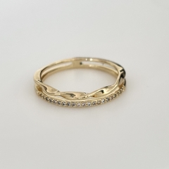 Anillo en Acero baño Oro con Cubic en internet