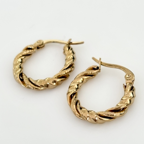 Argollas en Acero baño Oro, 2 x 2 cm