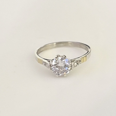 Anillo solitario en Plata y Oro con Cubic, Zirconias