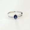Anillo en Plata con Cubic azul y zirconias