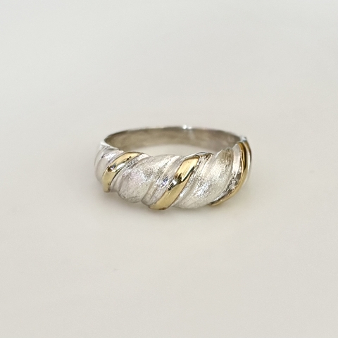 Anillo en Plata y Oro, satinado