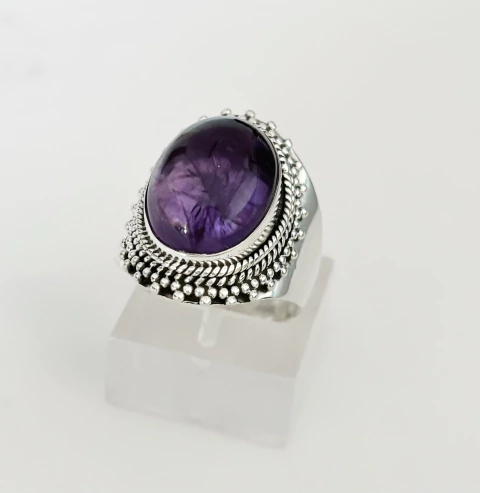Anillo en Plata con Piedra Amatista - comprar online