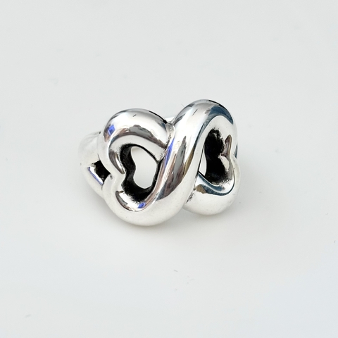 Anillo 2 corazones en Plata Inflada